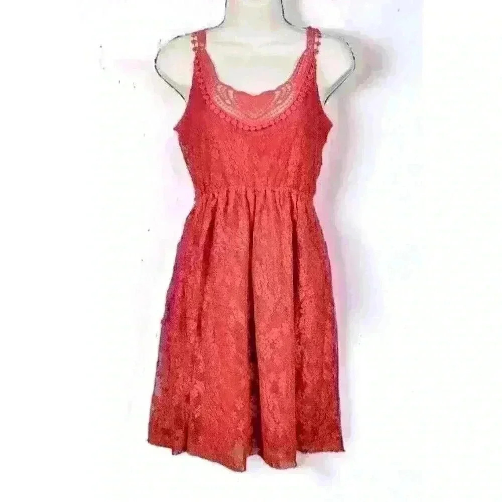 CHARLOTTE RUSSE Woman's WINE Rich RED Dress LACE Sleeveless LINED size Med - Picture 8 of 10